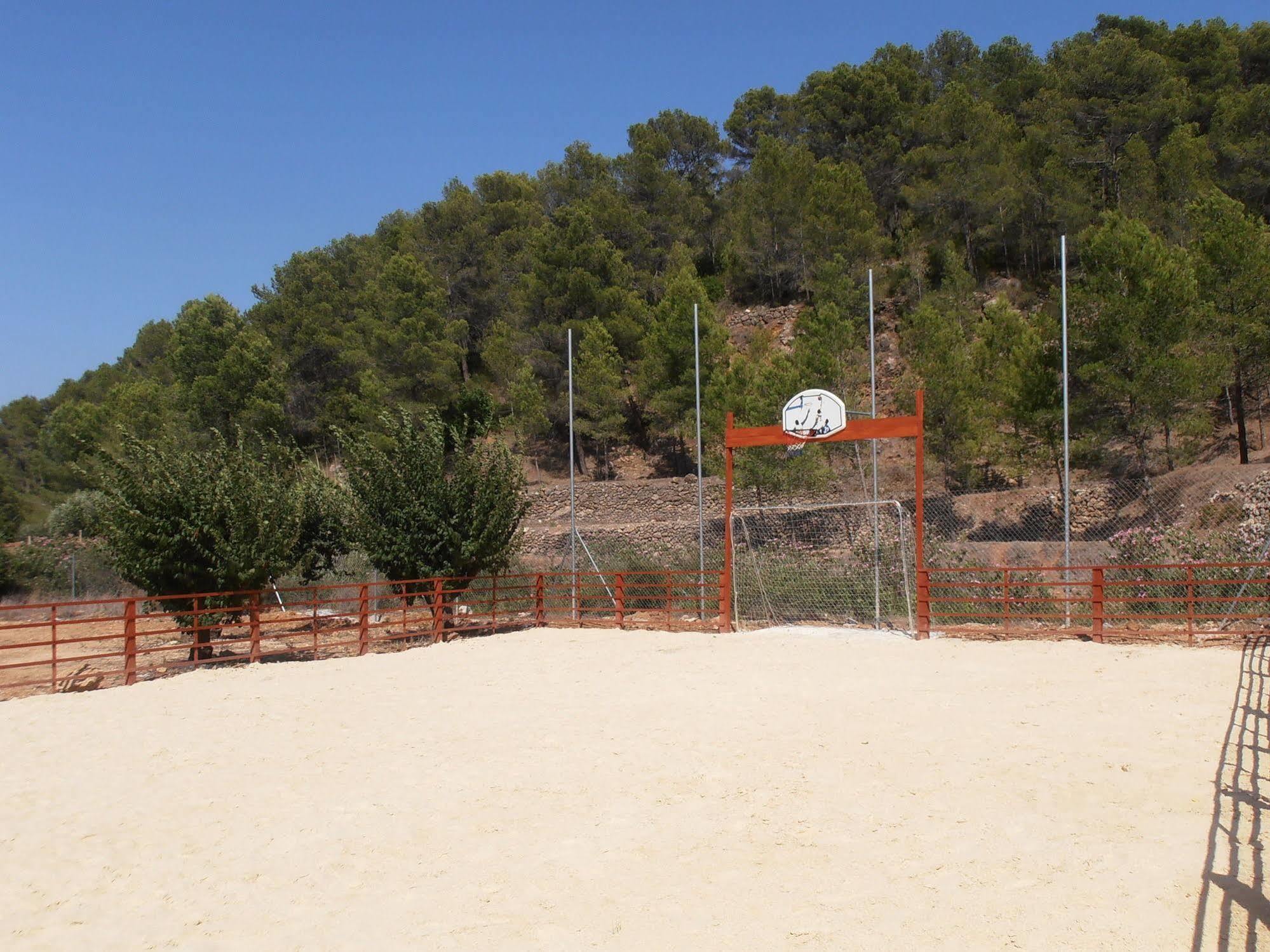Отель Oasis Country Park Ругат Экстерьер фото